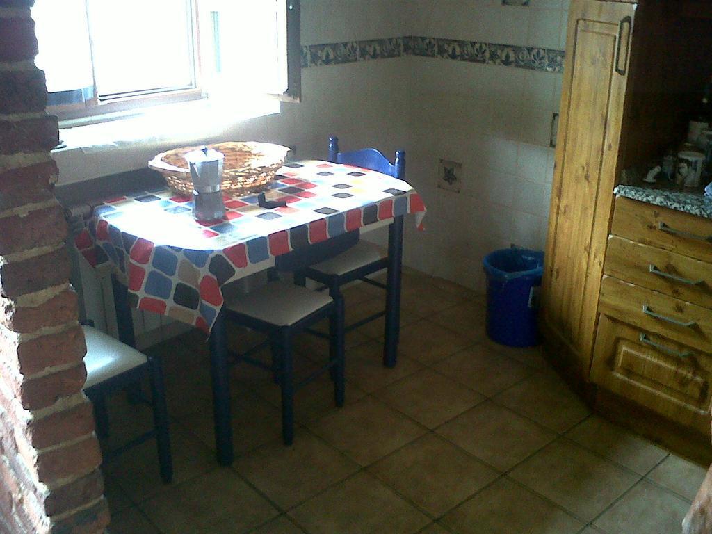 Gasthaus El Cabanon De Pimiango Exterior foto