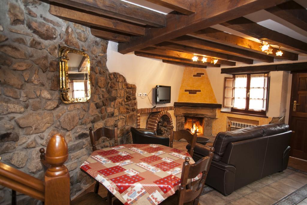 Gasthaus El Cabanon De Pimiango Zimmer foto